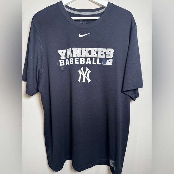 nike Other - Nike Dri-Fit New York Yankees WITH Flaws Size XL